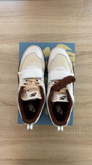 Nike Zoom Field Jaxx Travis Scott Light Chocolate