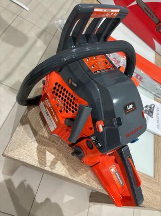 Motosierra Anova MG262 61.5cc 3.9HP Nueva