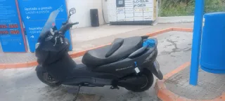 Suzuki Burgman 125 Scooter Automática