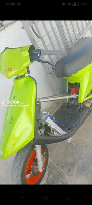 Yamaha Big Jog Scooter Verde