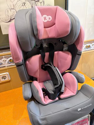 Seggiolino auto Kinderkraft rosa e grigio