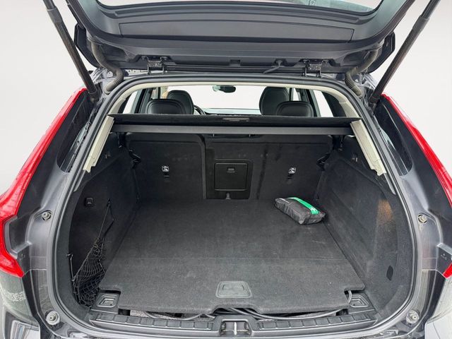 Volvo XC60 T6 Recharge Core