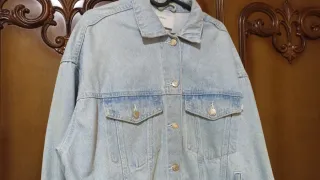 Chaqueta vaquera Bershka azul