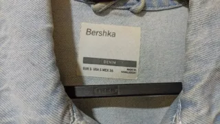 Chaqueta vaquera Bershka azul