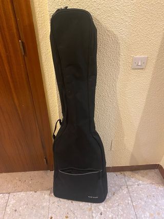 Bajo Yamaha madera natural