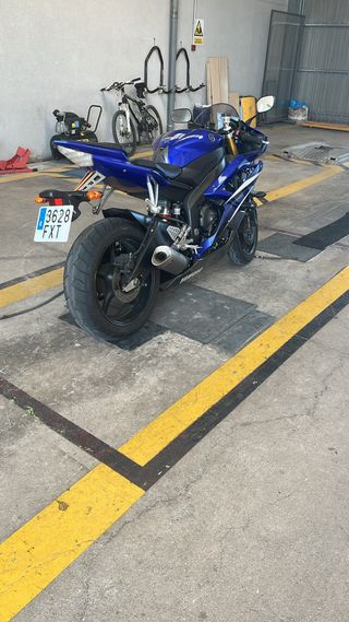 Yamaha yzf R6R