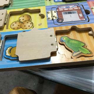 Puzzle de memoria y asociación Melissa & Doug