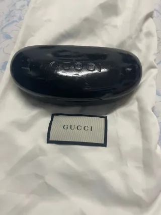 Gafas de sol Gucci negras y marrones