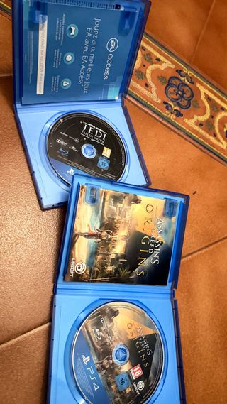 Lote 2 Juegos PS4: Star Wars Jedi, Assassin's Cree