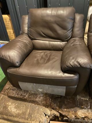 Sofá de piel Natuzzi marrón