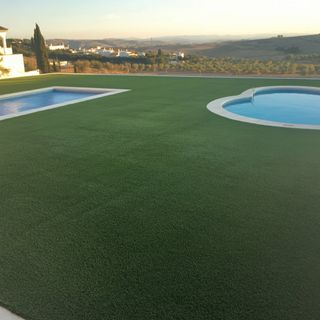 Césped artificial reutilizado