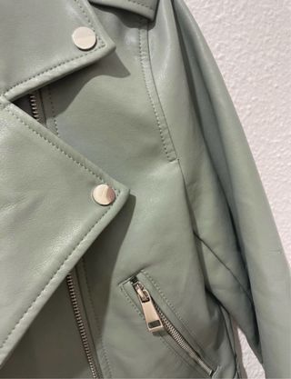 Chaqueta cuero verde Stradivarius