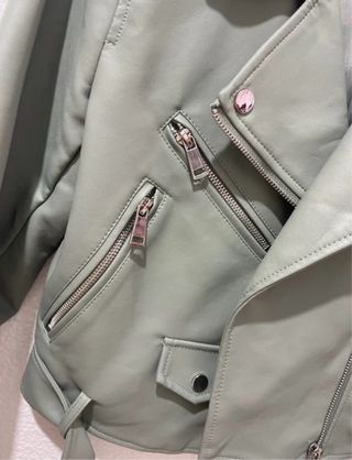 Chaqueta cuero verde Stradivarius