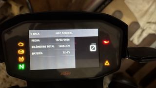 KTM 890 Duke Negra y Naranja