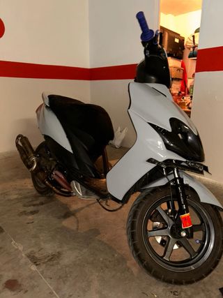 Yamaha Jog RR Scooter Automático