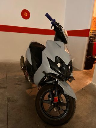 Yamaha Jog RR Scooter Automático