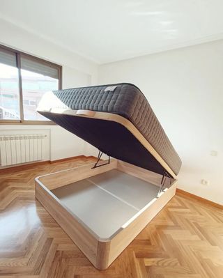 Canapé + Colchón + Cabecero + mesita