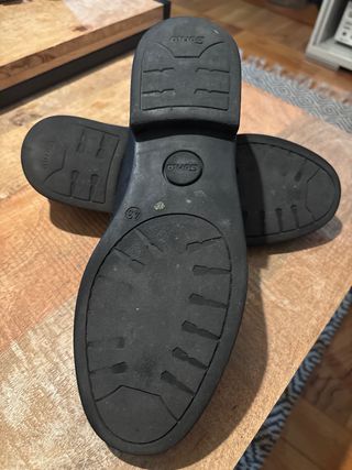 Zapatos Castellanos Gorila Talla 43 colegial