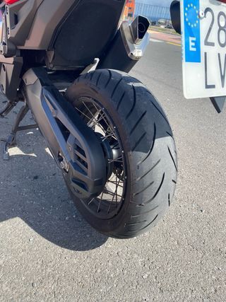 Honda XADV 750cc Roja Semi-Nueva