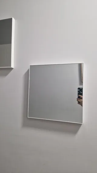 Specchi decorativi moderni