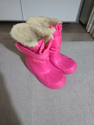 Descansos niña Igor rosas talla 30