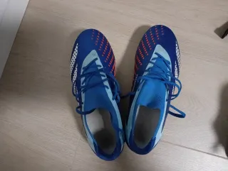 Botas de fútbol Adidas Predator azules