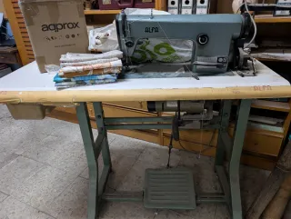 Máquina de coser industrial Alfa