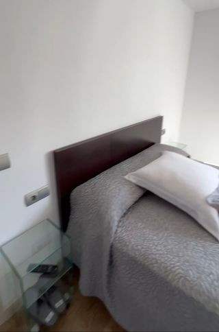 Cama matrimonial con colchón