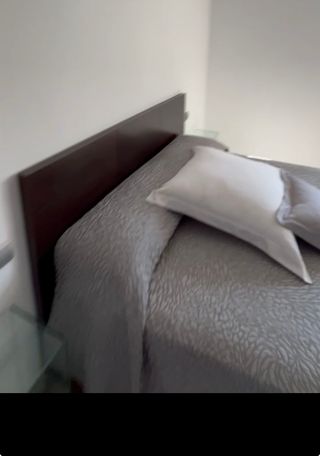 Cama matrimonial con colchón