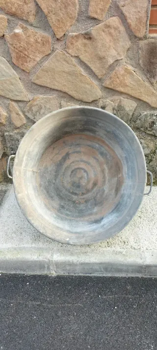 Bañera antigua de zinc
