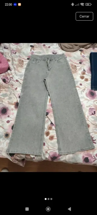 Pantalón vaquero elástico gris pierna ancha