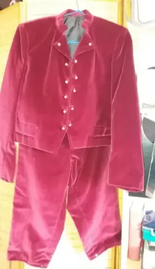 Traje de torrenti rojo/rosa + camisa faja