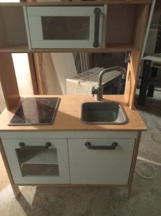 Cocinita de madera para niños