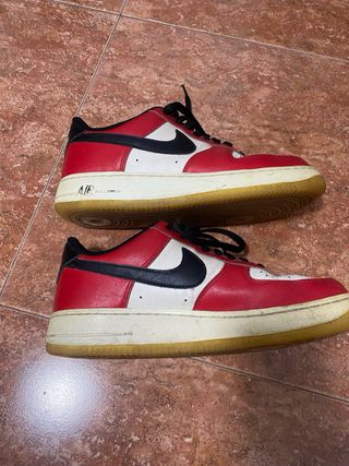 Nike Air Force 1 Talla 42/43 Roja/Blanca