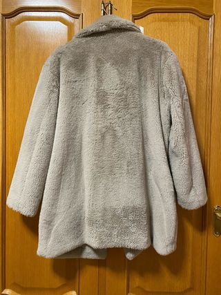 Abrigo peluche Zara gris topo Talla M como nuevo