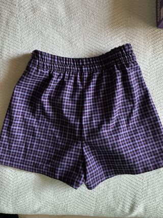 Falda-pantalón cuadros Bershka morado