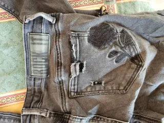 Pantalón vaquero Tally Weijl Ripped Talla M