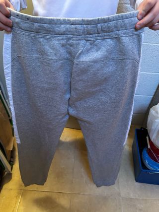 Pantalón chándal Nike gris