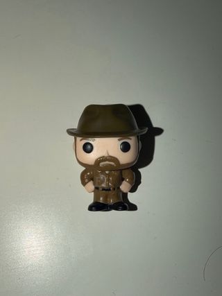 Figura Funko Pop de Hopper de Stranger Things.