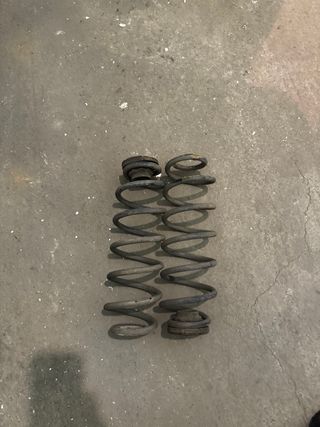 Suspensión Golf 4 (Amortiguadores y Muelles)