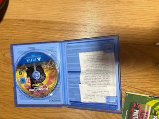 PlayStation 4 Pro + 3 joystick + 6 giochi