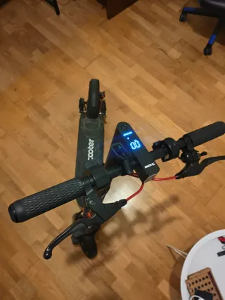 Patinete Eléctrico iScooter i10