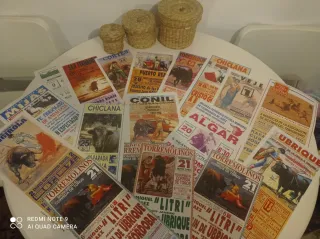 Lote de mas de 300 carteles taurinos
