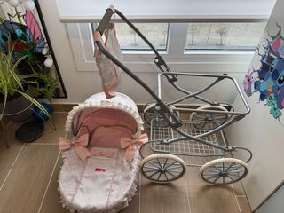 Carrito de muñecas vintage rosa