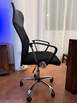 Silla de oficina ergonómica negra de Jysk Billum