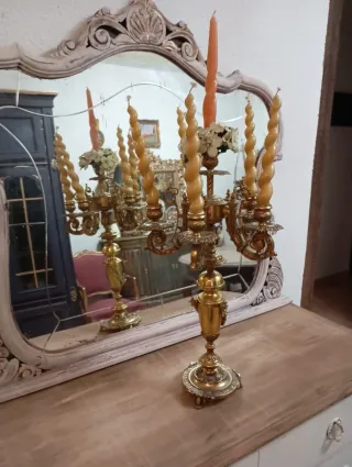 Aparador pequeño con espejo