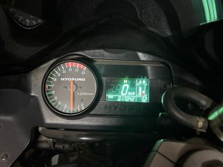 Moto deportiva Hyosung GT 650 R