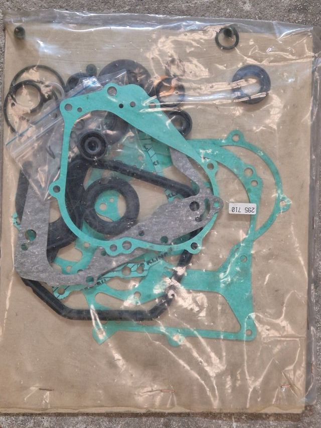 KIT JUNTAS APRILIA LEONARDO 125 150