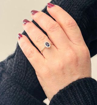 Anillo Oro Blanco 18kt Zafiro Natural 0.60ct