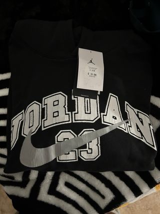 Sudadera Jordan Negra con Logo Nike